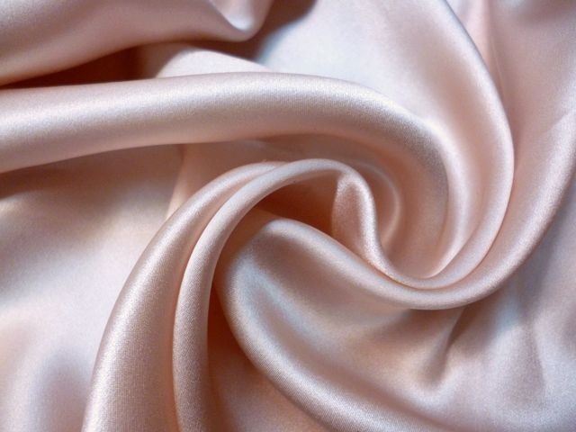 Tissu Satin de Soie Rose Pâle - Tissu Max