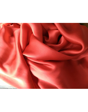 Tissu Satin Rouge 